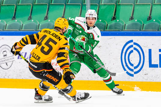 Skellefteås Oscar Möller och Rögles Simon Ryfors