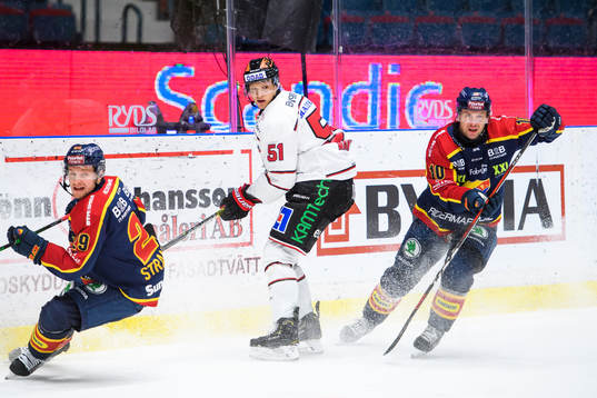 Djurgårdens Sebastian Strandberg och Niclas Bergfors i en