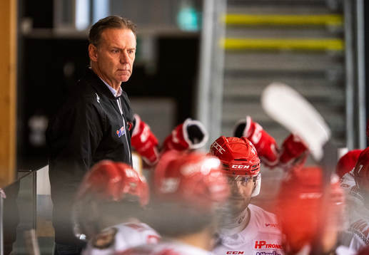 Trojas tränare Johan Benker