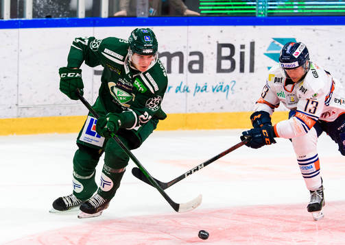 Färjestads Oskar Bäck och Växjös Jack Drury