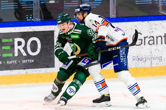Färjestads Linus Arnesson och Växjös Emil Pettersson
