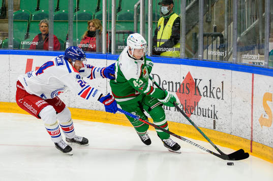 Oskarshamns Kim Strömberg och Rögles Olli Palola