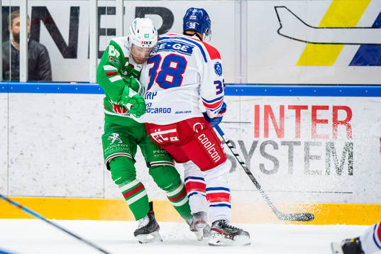 Rögles Leon Bristedt och Oskarshamns Nichlas Torp