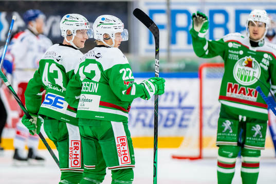 Rögles Samuel Jonsson jublar