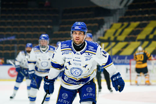 Leksands Oskar Lang jublar