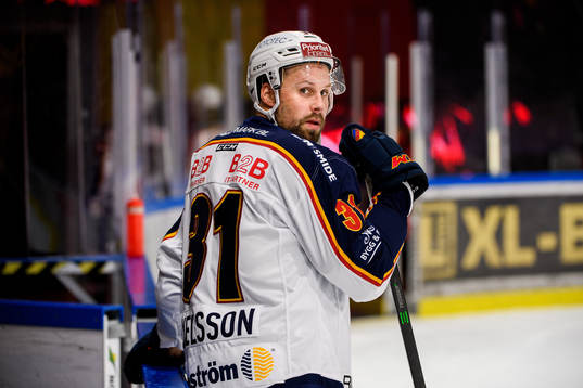 Djurgårdens Dick Axelsson deppar