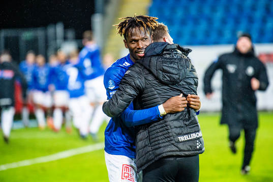 Trelleborgs Fatawu Safiu jublar