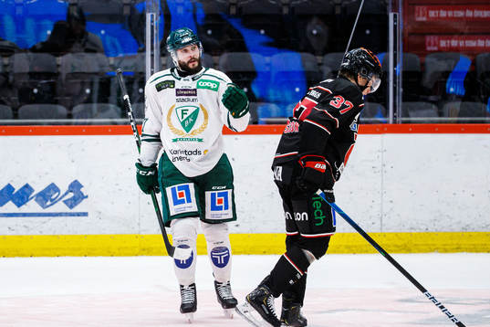 Färjestads Jesse Virtanen jublar