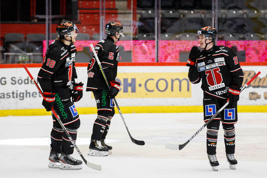 Örebros Linus Öberg jublar
