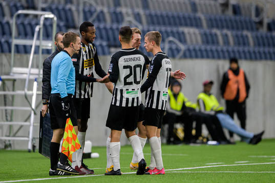 Byte mellan Landskronas Sumar Almadjed ,  Oscar Petersson