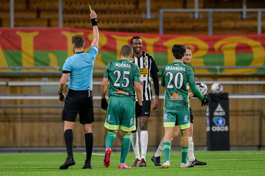Landskronas Herve Prudence Nshimirimana får en varning