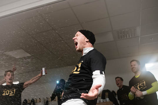 Landskronas tränare Billy Magnusson jublar i
