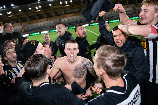 Landskronas spelare jublar