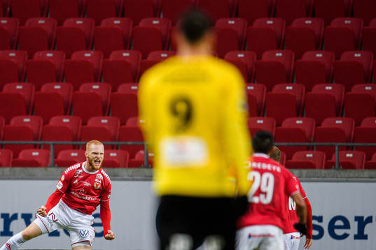 Kalmars Nils Fröling jublar