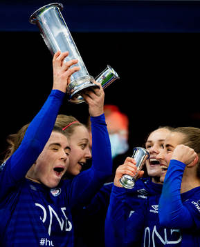 Ingibjörg Sigurdardottir and Sigrid Heien Hansen of