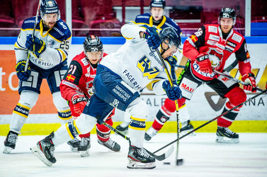 s Simon Önerud mot Malmö Redhawks Jan-Mikael Järvinen