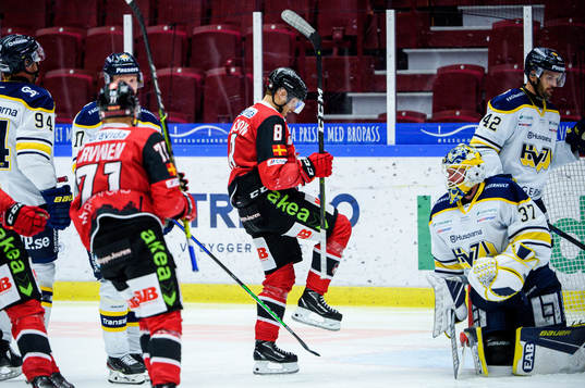 Malmö Redhawks Johan Olofsson jublar