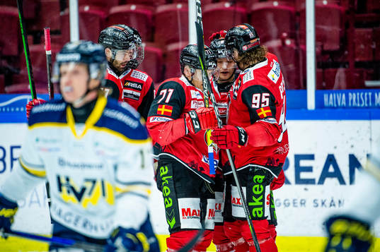 Malmö Redhawks Johan Olofsson jublar