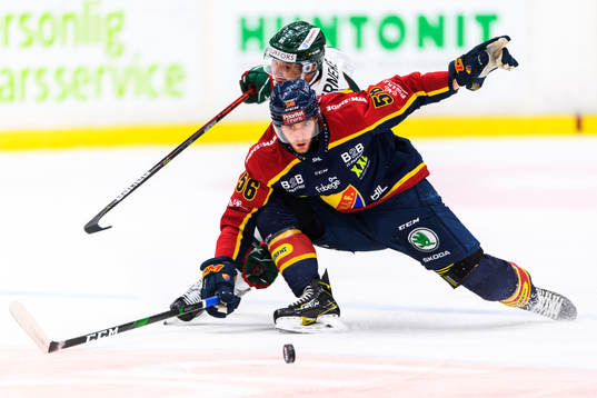 Djurgårdens Robin Norell och Frölundas Nicklas Lasu