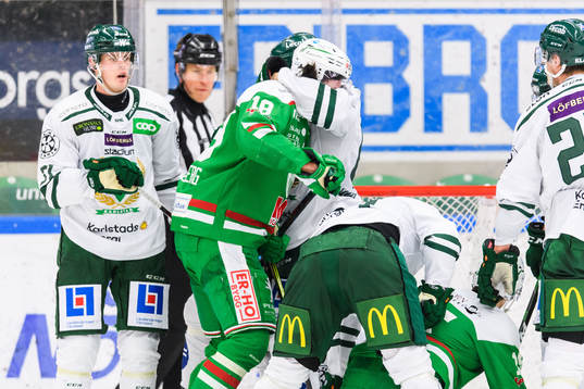 Rögles Dennis Everberg och Färjestads Pontus Widerström