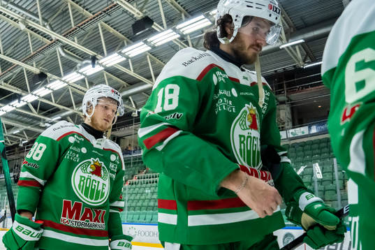 Rögles Erik Andersson  och Dennis Everberg  deppar
