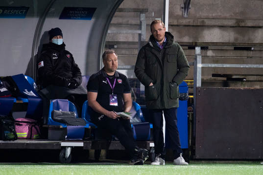 Rosengårds coach Jonas Eidevall and assistant coach
