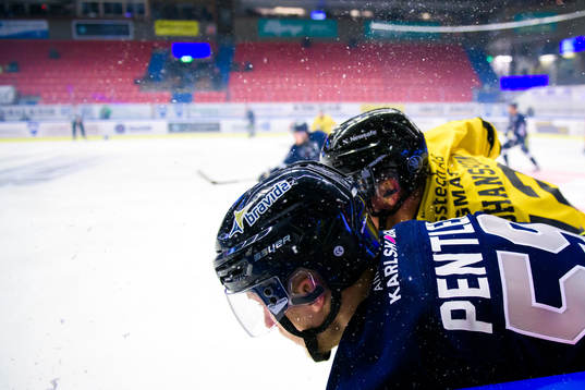 Karlskogas Oscar Pentler och Västerås Fredrik Johansson