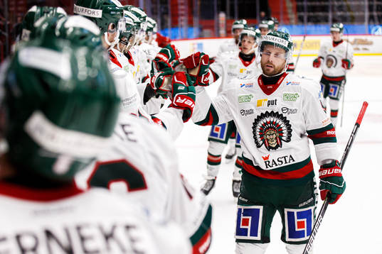 Frölundas Jan Mursak jublar