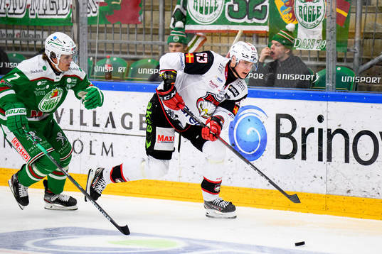 Rögles Erlend Lesund och Malmö Redhawks Fredrik Händemark