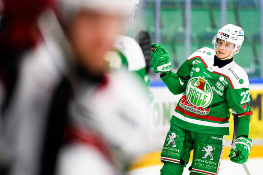 Rögles Samuel Jonsson jublar