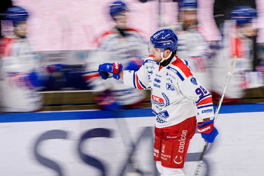 Oskarshamns Oliver Larsen jublar