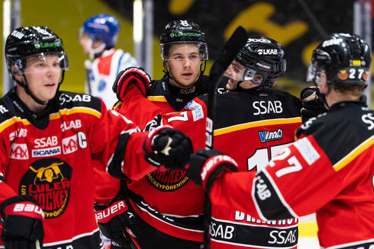 Luleås Filip Hållander jublar