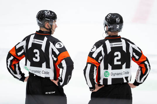 Domare Linus Öhlund och Olov Lundqvist