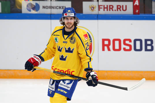 Mario Kempe of Sweden