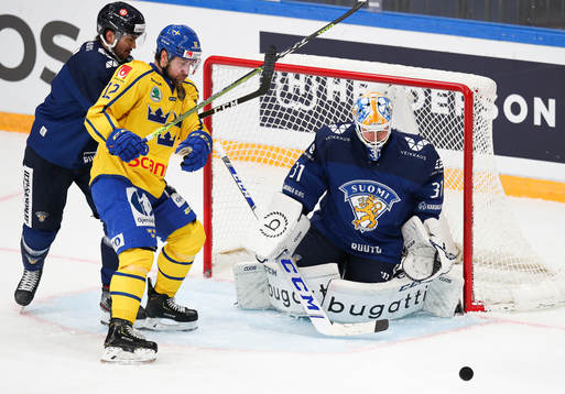 Oliwer Kaski of Finland, Jacob Berglund of Sweden and