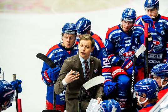Oskarshamns tränare Martin Filander samt deppande