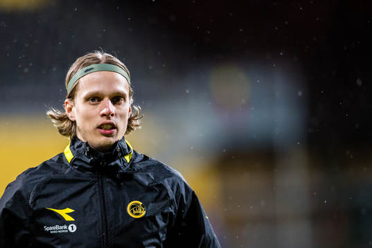 Ulrik Saltnes of Bodø/Glimt warms up