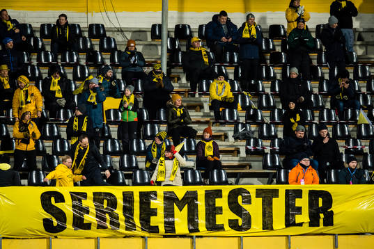 Banner and spectators in the stands