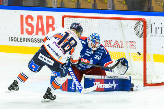 Växjös Marcus Sylvegård gör 2-1