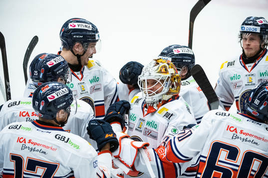 Växjös spelare jublar