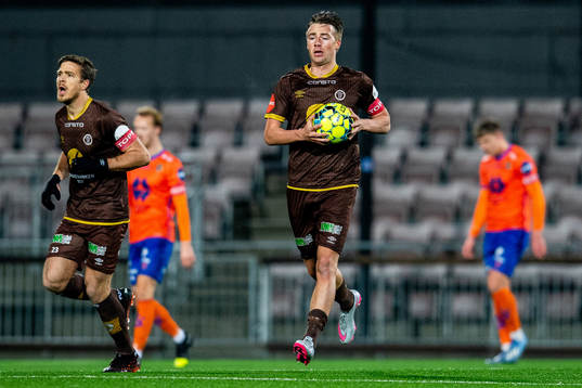 Sondre Liseth of Mjøndalen celebrates
