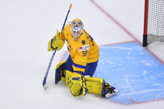 Hugo Alnefelt warms up prior to the 2021 IIHF World Junior