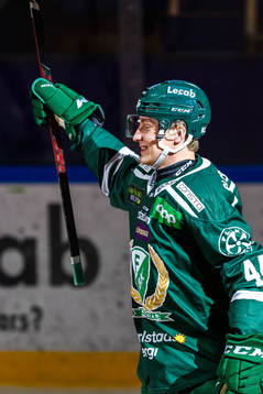 Färjestads Jacob Peterson jublar