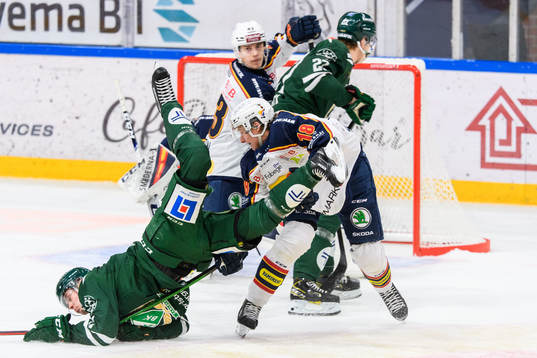 Färjestads Carl Jakobsson mot Djurgårdens Simon Johansson