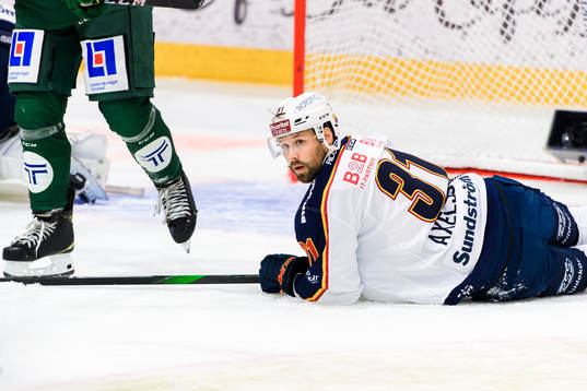 Djurgårdens Dick Axelsson deppar