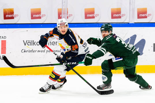 Djurgårdens Sebastian Strandberg och Färjestads Michael