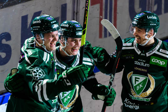 Färjestads Adam Ginning, Jacob Peterson och Jonathon Blum