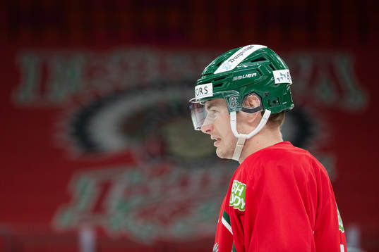 Frölundas Johan Sundström innan ishockeymatchen i SHL