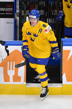 Tobias Björnfot of Sweden steps