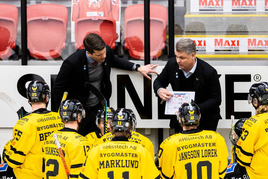 Västerås tränare Thomas Paananen och assisterande
